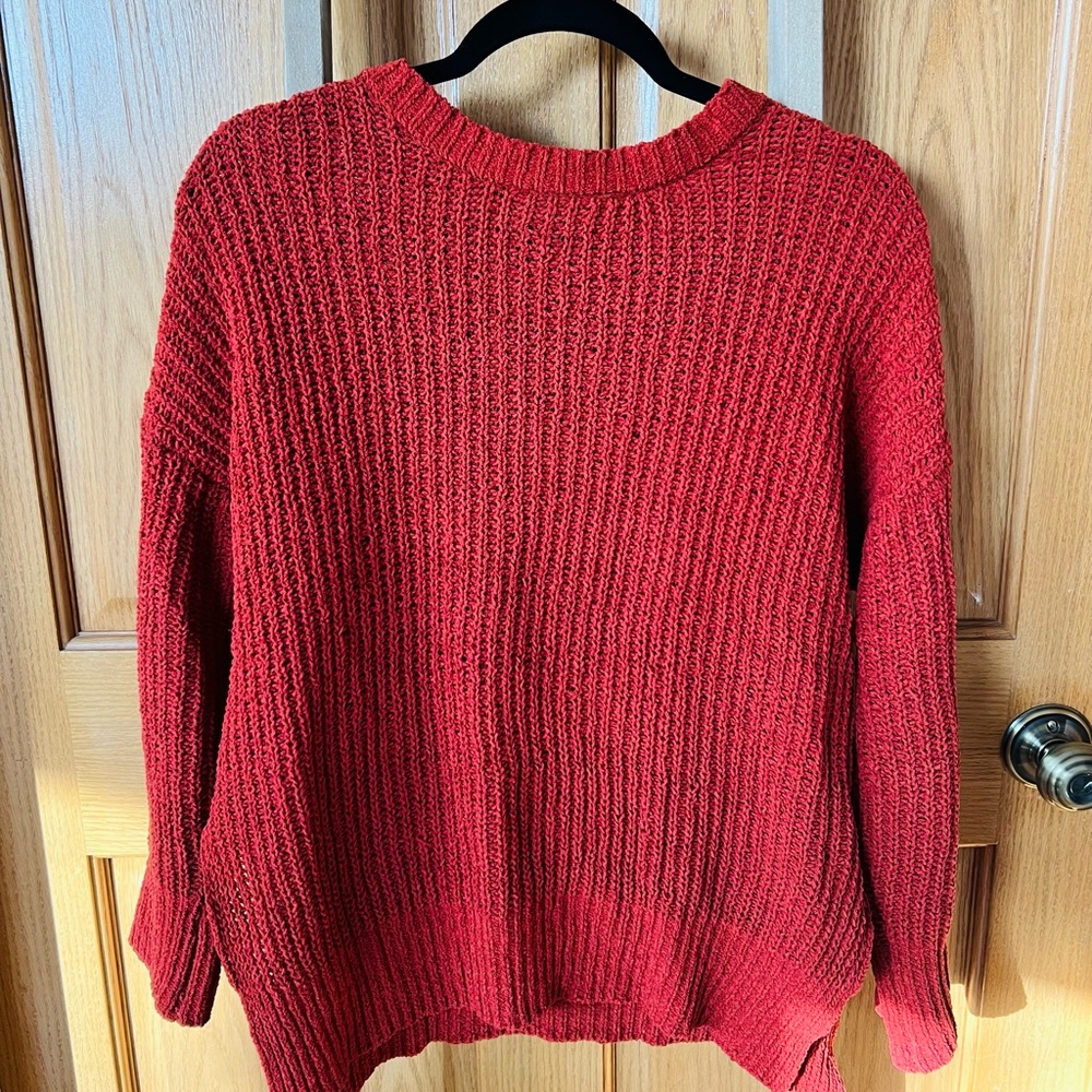 Dark red rue 21 sweater. Size small.